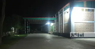 অনুমতি ছাড়া সরকারি গোডাউনের ৩২৭ টন সার বিক্রির অভিযোগ, আটক ১